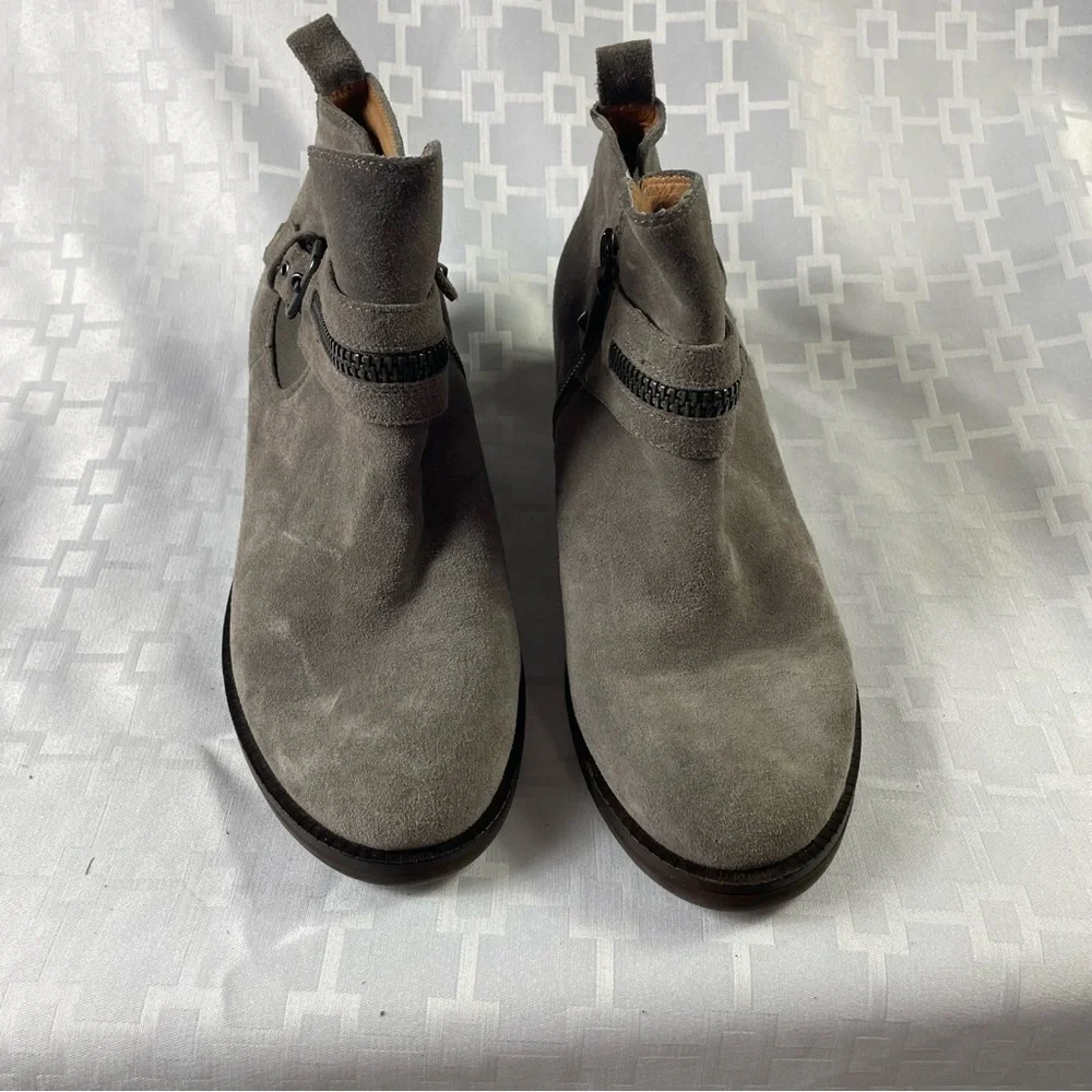 Gentle Souls Gray leather booties - Picture 2 of 8